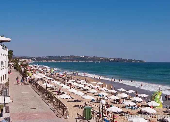 Casa Del Mar Apartment